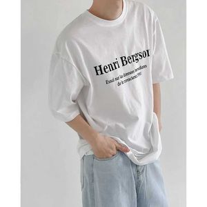 T-shirts masculins T-shirt imprimé simple coréen à la mode coréenne pour hommes 2024 Summer Ins lâche Y2k Street Hip Hop Top à tendance polyvalente J240515