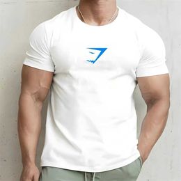 T-shirts masculins T-shirt pour hommes en coton pur de haute qualité adapté au requin fitness Summer Sportswear Top O-leck Imprimé T-shirt surdimensionné pour hommes Vêtements J240426