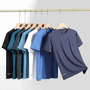 T-shirts masculins T-shirt à manches courtes en soie glaciaire pour hommes minces et à séchage rapide à moitié à manches extension intérieure J240531