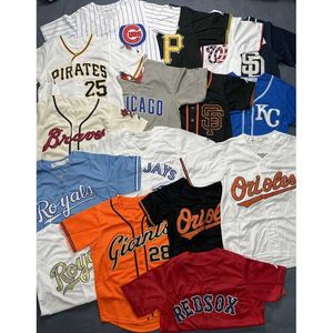 T-shirts pour hommes restes aléatoire Numéro d'été Adultes Broiderie Baseball Jersey Sleeve T-shirt Plus taille White Top Shirt Streetwear J240402
