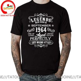 T-shirts masculin Légende née le 10 novembre 1964 2 décembre 5 avril 8 juin 1964 60e T-shirt J240409