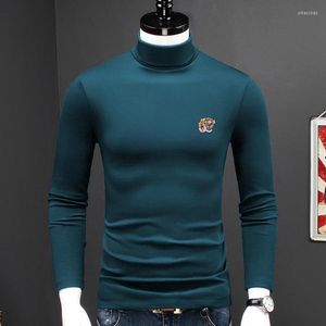 Heren t-shirts lange borduurer Turtleneck Tiger Sleeve T-shirt Herfst Winter Velvet Warm shirt Men Kleding Stretch Katoen modaal T-shirt