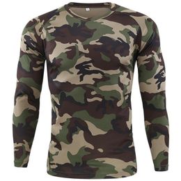 T-shirts voor heren T-shirts met lange mouwen Heren Outdoor Tactisch Militair Camouflage T-shirt Sneldrogend Camo T-shirt Jagen Wandelen Kamperen T-shirt 230830