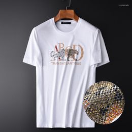 Camisetas para hombre, camiseta de lujo para hombre, camisetas de manga corta con estampado de animales y perforaciones para hombre, camisetas ajustadas de talla grande 4xl para verano para hombre