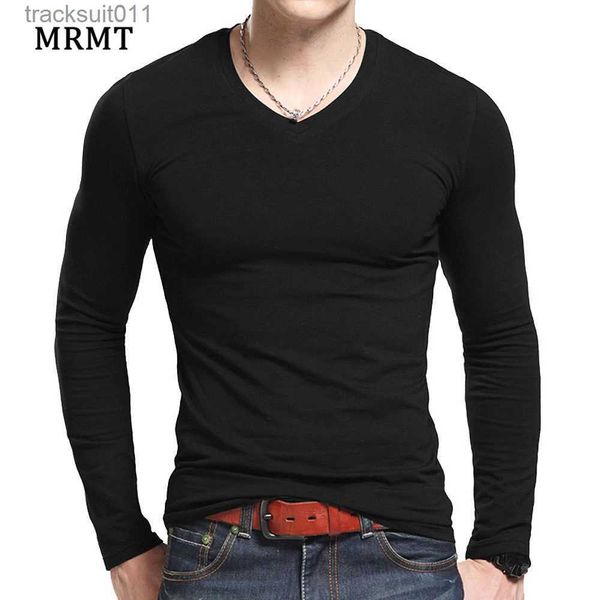 Camisetas para hombres Lycra Algodón Camisetas para hombres Camiseta larga con cuello en V 2023 MRMT Hombres Camiseta de algodón Color sólido Slim Tight Man T Shirt para L231208