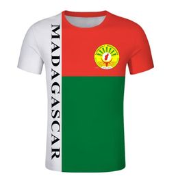 T-shirts pour hommes Madagascar DIY T-shirt personnalisé MAD Christine Bull Animal Couleur Blocage T-shirts Vêtements d'été 312j
