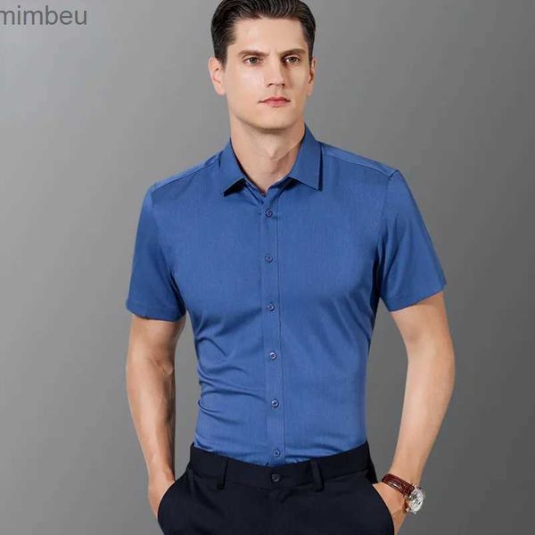 T-shirts pour hommes Chemise extensible à manches courtes pour hommes, facile à entretenir, vêtements de travail formels, coupe standard, chemises sociales solides YyqwsjL240110