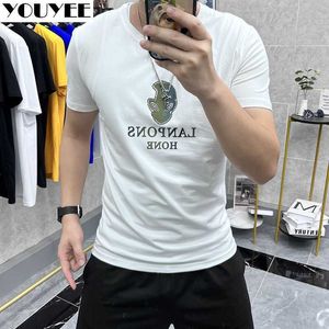 T-shirts pour hommes T-shirt à manches courtes pour hommes Version coréenne Slim Fit Belle personnalité Motif imprimé Top Coton mercerisé Tees masculins 4XL Z0221