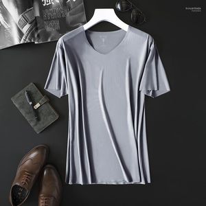 T-shirts pour hommes Hommes minces manches courtes en soie glacée sans été Chemise de couleur unie Trace Slim Col V Bottoming Mode Hommes Vêtements