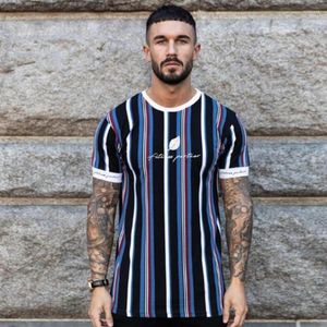 T-shirts pour hommes Hommes Manches courtes Camouflage Bodybuilding Courir Le Gym Polyester Chemise à séchage rapide Mode Slim Lettre Imprimer Vêtements