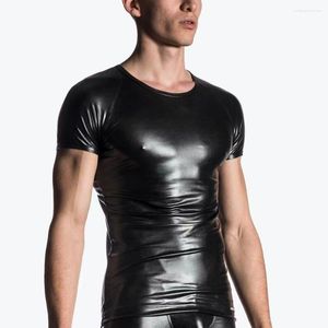 T-shirts pour hommes Hommes Stretch Faux Cuir T-shirt à manches courtes T-shirt PU Wet-Look Slim Bar Stage Performance Tee Mâle