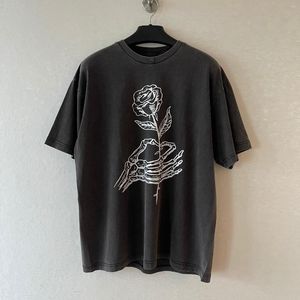 T-shirts pour hommes Hommes Vintage Skull Hand Rose Prints Chemise à manches courtes