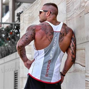 T-shirts masculins pour hommes Bodybuilding Top Top Gyms Slveless Shirt New Male Cotton Vêtement