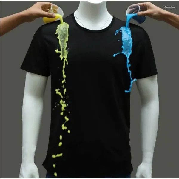 T-shirts pour hommes T-shirt respirant Summer Summer Hydrophobe imperméable Dirt Proofs Tops Tot Treot Tissu Smart Minimalist Shirt