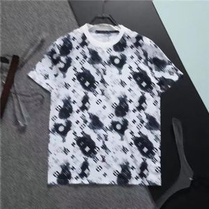 T-shirts pour hommes Mens Designer t-shirts Slim Fit Summer Clothes Simple Streetwear Fashion Print Cotton Tshirt Casual Tee Shirt