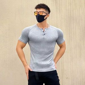 T-shirts voor heren heren T-shirt Zomer Running Sport Fitness Muscle Slim Fit Short Slve Half Button O-Neck Pullover Casual H240506