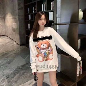 Camisetas para hombres Moschino para mujer Impresión gráfica Perfecta de gran tamaño Otoño Diseñadores para mujer Sudaderas con capucha Deportes Cuello redondo Manga larga Fashionoff 20 24QO