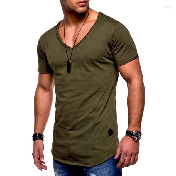 Camisetas para hombres MRMT 2023 Marca Tamaño europeo Manga corta Cuello en V Color sólido Moda Camiseta grande Deportes casuales