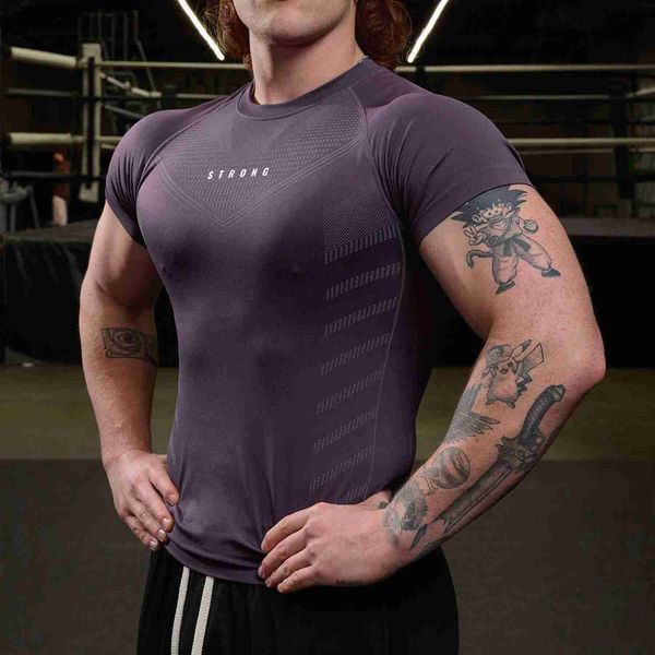 T-shirts pour hommes New Men Gym T-shirt Haute élasticité musculation fitness à séchage rapide à manches courtes sports pour hommes Casual tops tendance running T-shirt T230602