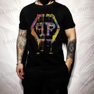 T-shirts voor heren PL Hot Plein Brand Mens Strt Fashion Mens Punk plein Nieuwe Hot Diamond Ullover Design T-shirt PP 017 T240419