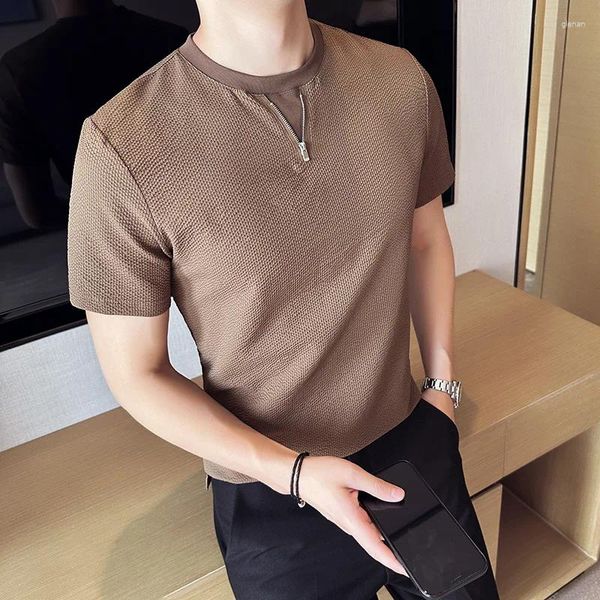 T-shirts pour hommes Qualité Summer Summer Short Sleeve for Men Vêtements 2023 Fashion Zipper Design Slim Fit Tee-Shirt Elastic Casual Homme