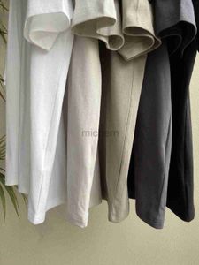 T-shirts pour hommes à manches courtes et badge brodés à manches courtes Couleur de couleur tendance T-shirt à manches courtes en coton en vrac D240509
