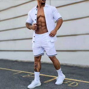 T-shirts pour hommes Streetwear Hip Hop Hommes Tenues D'été À Manches Courtes Revers Chemise Et Short Costume Hommes Mode Solide Lâche Casual Homme Deux Pièces Ensemble L230715