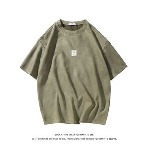 T-shirts pour hommes en daim à manches courtes masculines Été Nouveau t-shirt américain décontracté rond rond tops masculin tshirt harajuku vêtements J240522