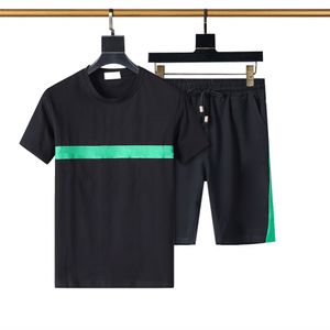 T-shirts pour hommes Été Hommes Shorts Ensembles Robe en coton Matériel Survêtement Ensemble Mode Casual Sports Running Joggers Sportswear Sweat Suits