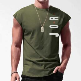 T-shirts masculins Été Nouveau bodybuildvest top fashiontTight capable mens vestige décontracté gilet quotidien t-shirt de sport sans manches J240509