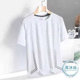 T-shirts pour hommes T-shirts d'été T-shirts Man High Street Round Neck Fashion Sleeve Sleevel Mouvement mince Mouvement respirant Séchage rapide