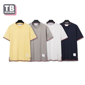 Camisetas de hombre TB BROWIN Thom Camiseta de lujo para hombre Y2K Ropa Camisa de fondo informal coreana de manga corta transpirable de algodón con rayas de cuatro barras 230802