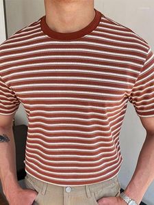 Camisetas para hombres Suéter de manga corta a rayas rojas de gran tamaño de estilo europeo y americano de moda