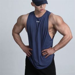 Tanktops voor heren Merk Vrije tijd Mode Kleding Fitness Katoen Gym Tanktop Mouwloos ondergoed voor heren Fitness Stringer Muscle Exercise Tank Top 230713