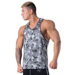 Hommes Débardeurs Camo Séchage Rapide Débardeur Hommes D'été Casual Chemise Sans Manches Homme Gym Fitness Bodybuilding Singlet Stringer Gilet Formation Vêtements 230721