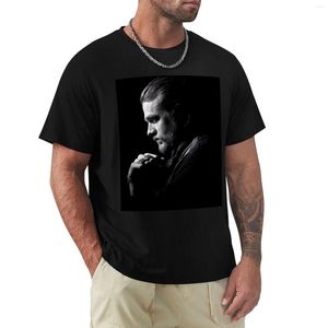 Débardeurs pour hommes beau Charlie Hunnam noir et blanc affiche T-Shirt surdimensionné t-shirts imprimé Animal chemise pour garçons hommes