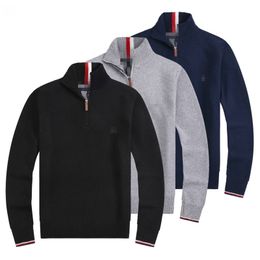 Pull épais pour hommes Polo demi-zippé à capuche à manches longues tricoté cheval torsadé col haut pull brodé haut de gamme pour hommes et femmes