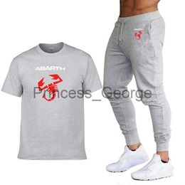 Survêtements pour hommes 2020 nouvel été hommes à manches courtes Abarth impression de voiture coton de haute qualité col rond décontracté hommes TShirtPants costume 2 pièces x0627