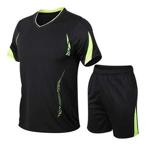 Contulaires masculins 2024 Sportswear Mens Summer Fitness Fitness T-shirt à manches courtes Mentes rapides Drying Vêtements Running Loose Casual Sportswear J240305