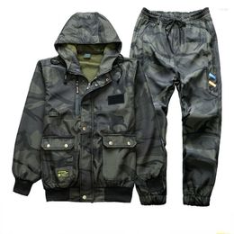 Tracksuits voor heren herfst en wintertactieken Tactieken Jagen Camouflage broek Top Kap Zakken Dikke werkkleding mannen