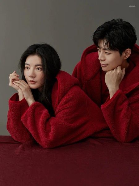 Chándales para hombres Parejas Pijamas Otoño e invierno Coral Terciopelo Traje con capucha rojo Hombres Mujeres Festivo Boda Ropa para el hogar Espesado