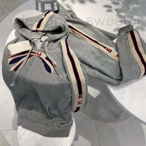 Tracksuits Designer voor heren 2023 Autumn Nieuwe mode grote pocket boog borduurwerk capuchon casual slanke sportjas oymj