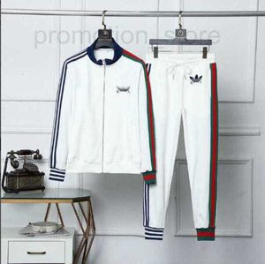 Tracksuits Designer Chaopai Sports and Leisure Suit Autumn New Ribbon Men's Cardigan tweedelige XA92
