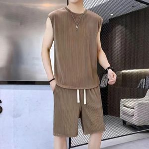 Hommes survêtements mode 2 pièces ensemble hommes coupe ample survêtement Style coréen Streetwear vêtements sans manches T-shirts Shorts 2023