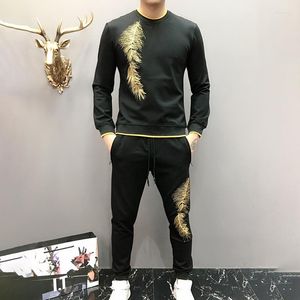 Tracksuits voor heren Fashion Classic Black 2 -delige pak Borduurwerk Gold Feather Men Set Tracksuit Autumn Winter Sportswear Man Track