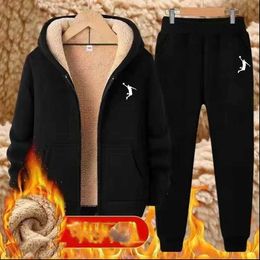 Survêtements pour hommes Mode Hommes Ensembles Imprimer Survêtement Agneau Cachemire Hiver Sweat À Capuche Épais Chaud Sportswear Mâle Costume Occasionnel Deux Pièces Ensemble T240126