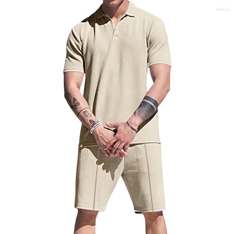 남자 트랙 슈트 패션 패션 순수한 컬러 짧은 슬리브 탑과 반바지 남자 의상 여름 캐주얼 한 느슨한 두 조각 세트 레저 통기성