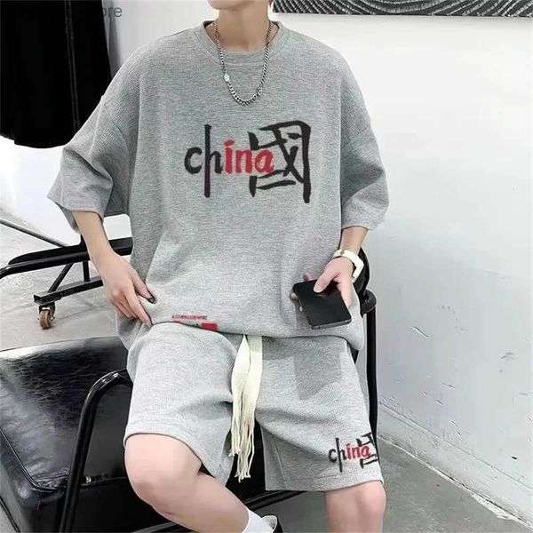 Survêtements pour hommes Hip Hop Waffle T-shirt à manches courtes Set Hommes 2024 Été Oversize High Street Love Print Shorts Unisexe Sports Costumes Q240314