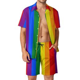 Heren Trainingspakken LGBT Regenboog Heren Sets Gay Pride Vlag Print Casual Shirt Set Hawaii Vakantie Shorts Zomerpak 2-delig Grote maat 2XL 3XL 230621