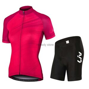 Survêtements pour hommes LIV Ensembles FA Cyclisme Jersey Femmes Sportwear Vêtements Femme Vêtements Femme VTT Bicyc Shorts SetH2421